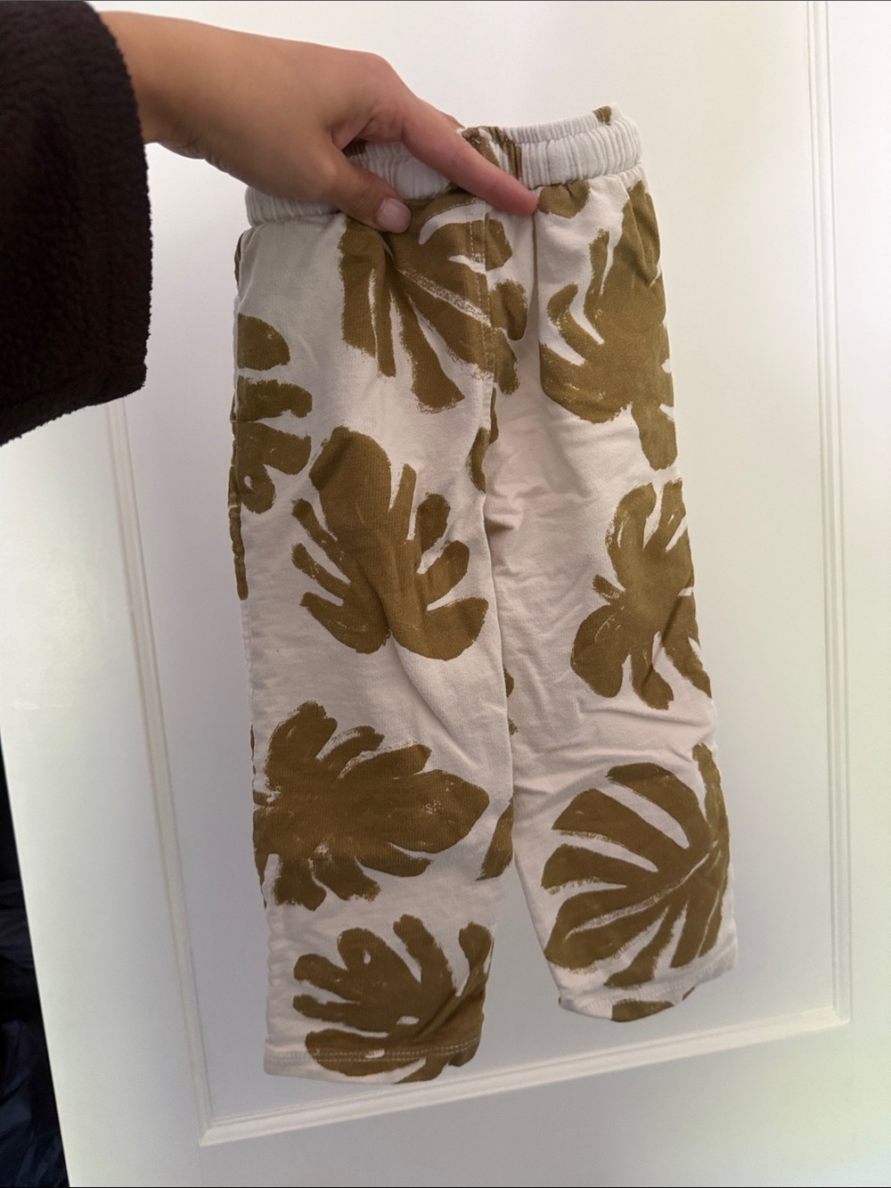 Zara White Cotton Gauze Pants with Green Leaf Print - Picture 4 of 5